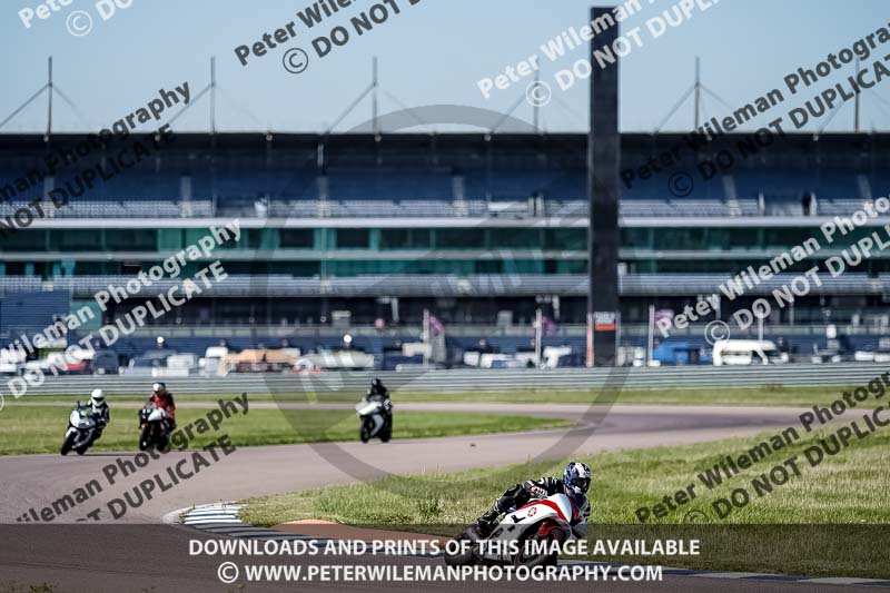 Rockingham no limits trackday;enduro digital images;event digital images;eventdigitalimages;no limits trackdays;peter wileman photography;racing digital images;rockingham raceway northamptonshire;rockingham trackday photographs;trackday digital images;trackday photos